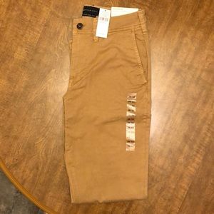 American Eagle Khakis 28/32